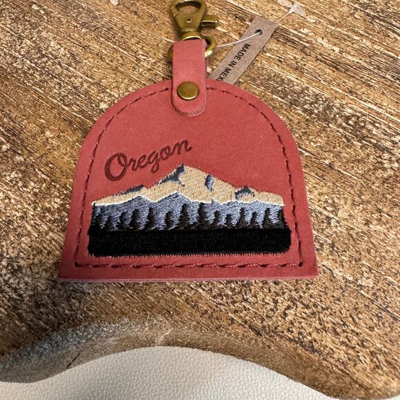 Portland Leather Oregon Charm FOXGLOVE FAST SHIP MOUNTAIN Bag Charm Pacific NW - Picture 3 of 7
